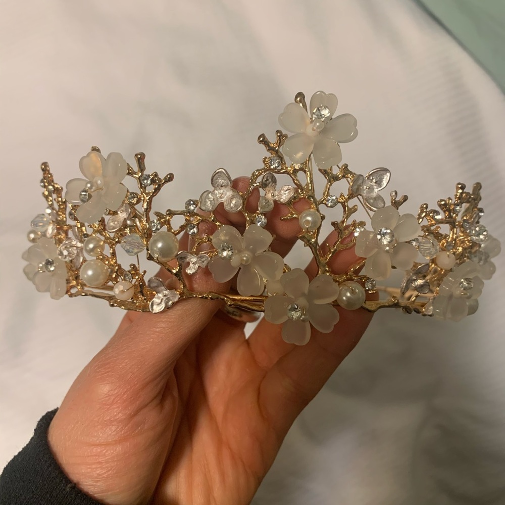 Bridal head piece